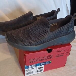 Skechers Performance Black Slip-On Sneakers Machine Washable Size 8.5